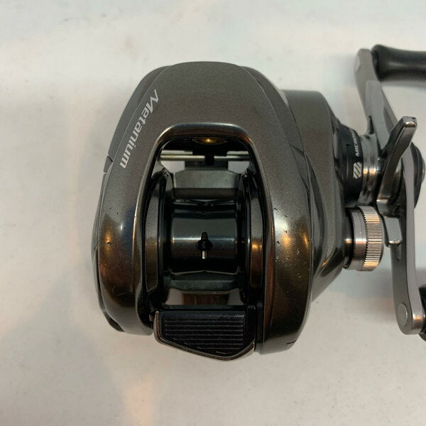 Japanese Vintage Fishing Reel | [Used] SHIMANO Bait reel Good condition 20 Metanium Right handle 04112 A rank