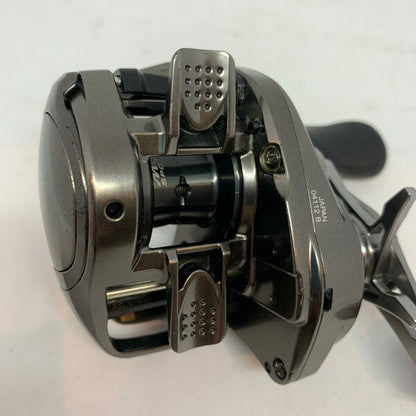 Japanese Vintage Fishing Reel | [Used] SHIMANO Bait reel Good condition 20 Metanium Right handle 04112 A rank
