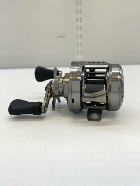 Japanese Vintage Fishing Reel | [Used] SHIMANO 23 Calcutta Conquest BFS XG LEFT 045713//[Sports]