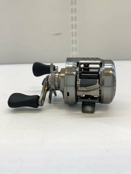 Japanese Vintage Fishing Reel | [Used] SHIMANO 23 Calcutta Conquest BFS XG LEFT 045713//[Sports]
