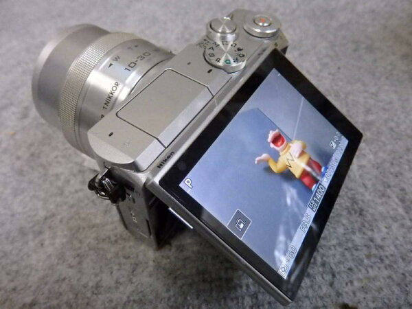 Japanese Vintage Camera | [Used] Nikon mirrorless single-lens Nikon1 J5 standard power zoom lens kit silver J5HPLKSL