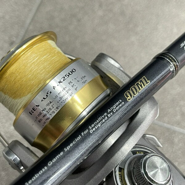 Japanese Vintage Fishing Reel | Fishing rod and reel set SEABASS HUNTER 90ML DAIWA REVROS MX2500 Fishing gear Seabass Hunter REVROS Black [Used]/516433