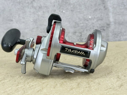 Japanese Vintage Fishing Reel | Bait reel [Used] Guaranteed operation DAIWA SEALINE Stone sea bream 40H long throw sea line fishing gear fishing vertical IC counter / 517285