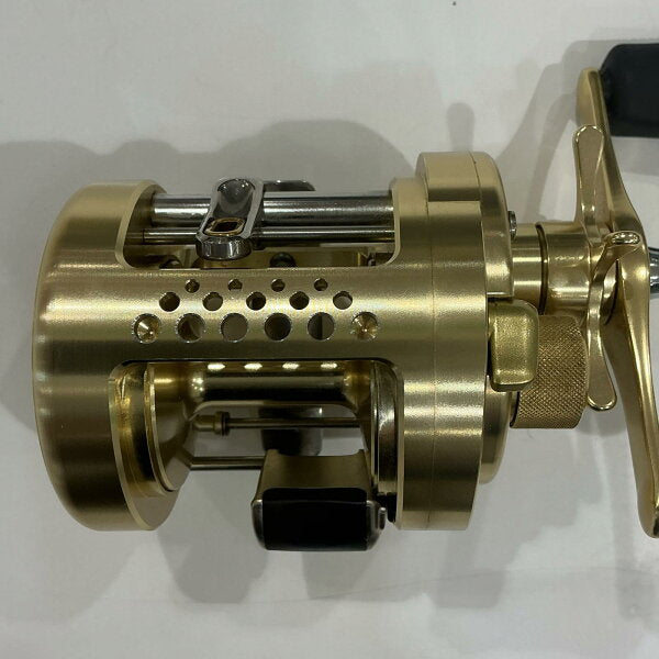 Japanese Vintage Fishing Reel | [Normal item] SHIMANO 01 Calcutta Conquest 400 right RH444401 Weight 330g