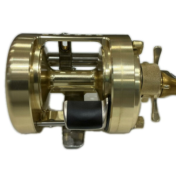Japanese Vintage Fishing Reel | [Normal item] SHIMANO 01 Calcutta Conquest 400 right RH444401 Weight 330g