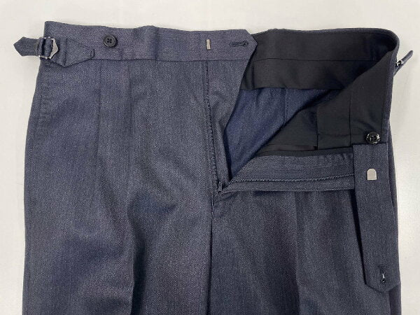 Vintage Very Double Breasted Suit Japan | Very good condition [LECTEUR] Saville Clifford fabric double 6 button suit (men's) 46 equivalent Navy blue herringbone pattern ★35MSB0066★ [Used]