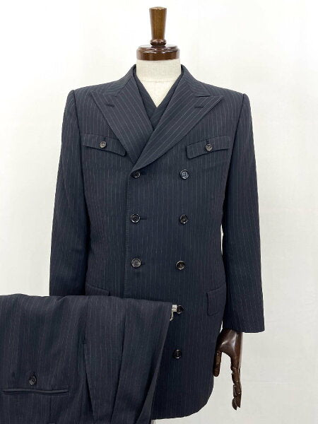 Vintage Good Double Breasted Suit Japan | Good condition [GARNIER] Double 10 button 3 piece 2 pants suit (men's) size 46-48 equivalent Charcoal gray striped pattern ◎35MSB1100◎ [Used]