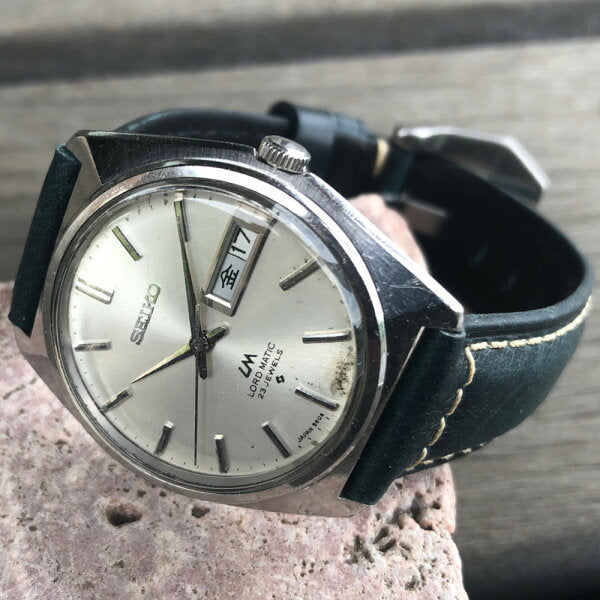 Japanese Vintage Watch | 【中古品】【OH済み】SEIKO/セイコー LORDMATIC ロードマチック 通称LM 25石 Cal.5606A キャリバー 機械式 自動巻き腕時計 精工舎諏訪工場 1969年 9月製造品 動作確認済み クリーニング アンティークウォッチ 中三針 イタリアンレザーベルト付き メンズウォッチ