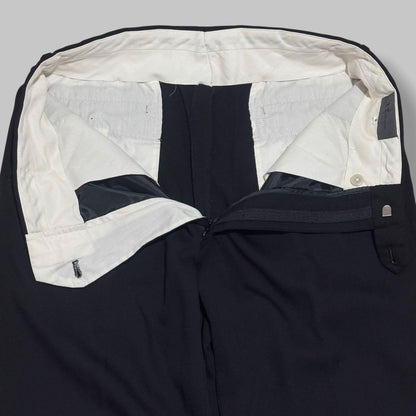 Good condition K.T pour homme double suit black formal AB7 equivalent