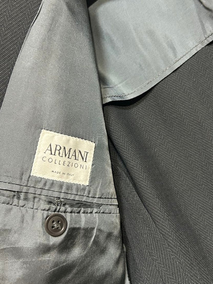 Good condition ARMANI COLLEZIONI Italian suit 46R 90% wool