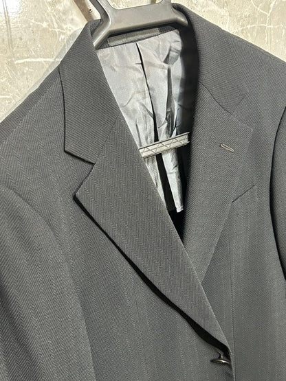 Good condition ARMANI COLLEZIONI Italian suit 46R 90% wool