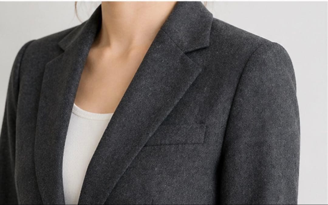 New with tags A|X Armani Exchange Jacket Ladies Regular price 50,000 yen