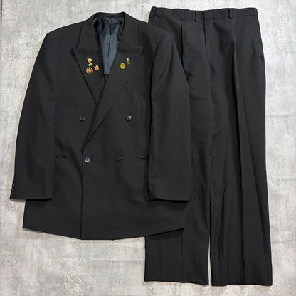 Good condition double breasted setup suit black adjuster tuck 180