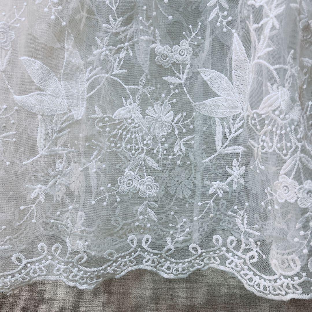 White lace wedding dress embroidery white [M]