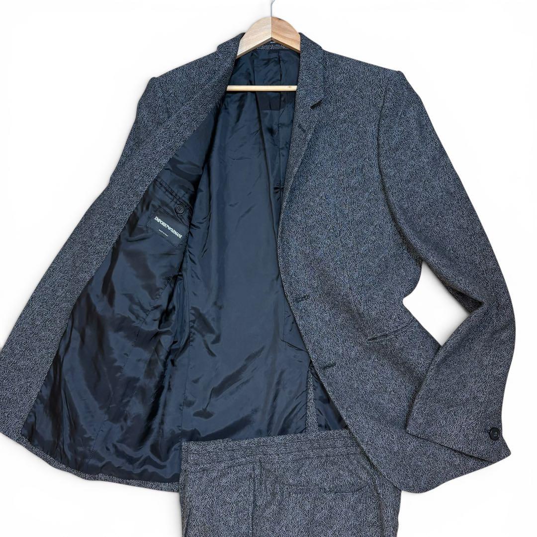 Good condition Emporio Armani current setup suit size 50