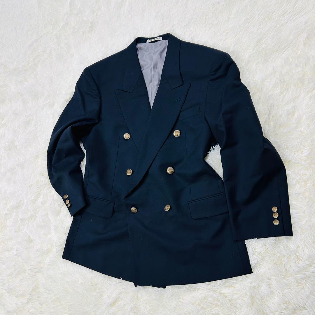 Good condition Giorgio Maurijio Gold button navy blue tailored jacket