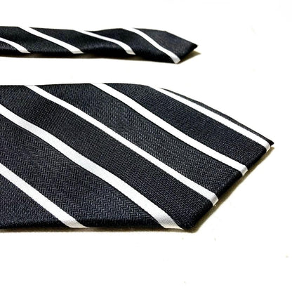 Beautiful item★Armani Thick Italian Made Striped Pattern Black Silk Necktie