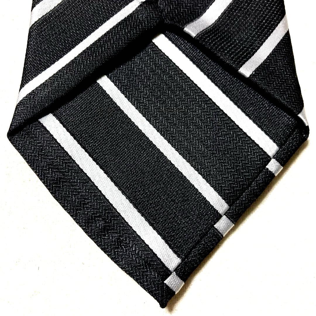 Beautiful item★Armani Thick Italian Made Striped Pattern Black Silk Necktie