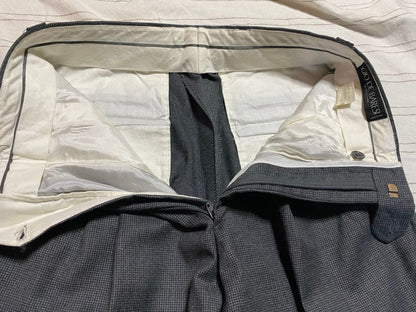 Made in Italy by GIO DE BARESI Made in Italy with Luigibot fabric Men's suit