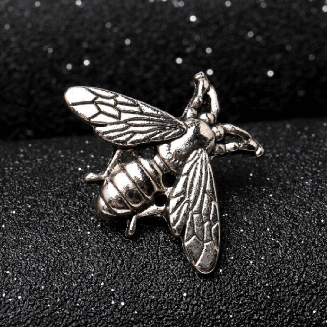 Antique Style Bee Lapel Pin Brooch Pin Badge Alloy Silver Bee
