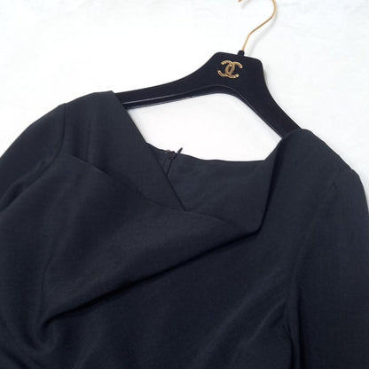 Extremely beautiful item✨Large size Armani size 50 drape neck tight dress washable