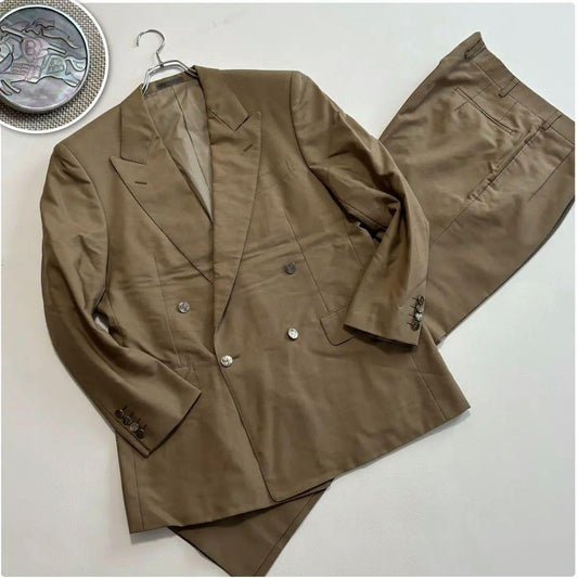 Good quality Burberry [This is shell button double beige mohair] suit set M