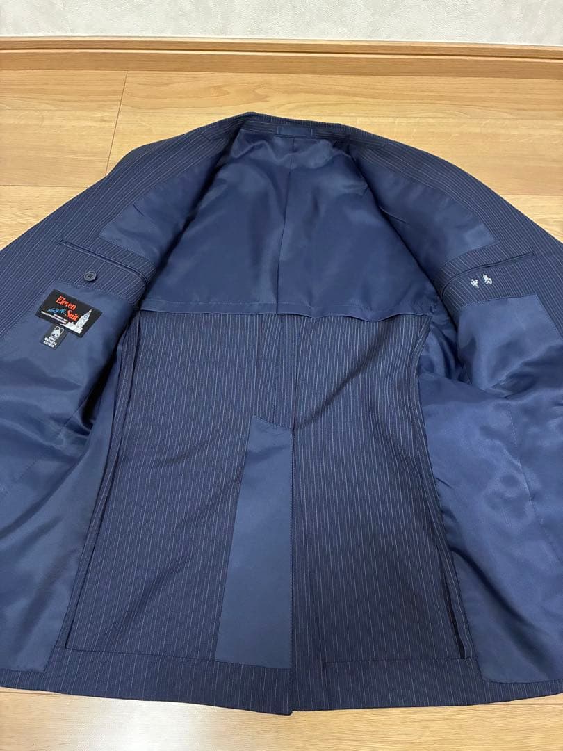 *6 sets of men's retro suits until August 9th