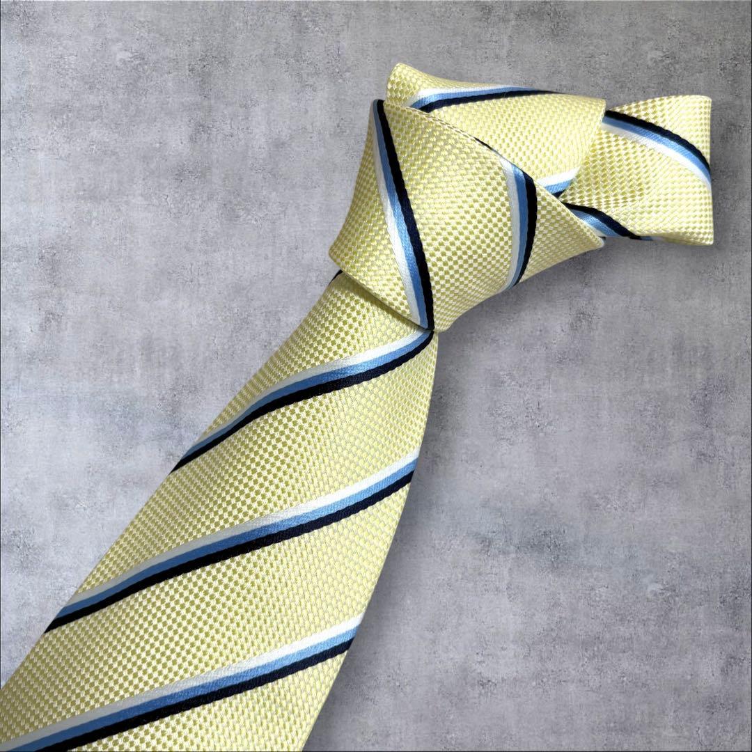 Very good condition★ Feng Shui good luck necktie Improves money luck, business negotiations, and work luck Yellow x stripe