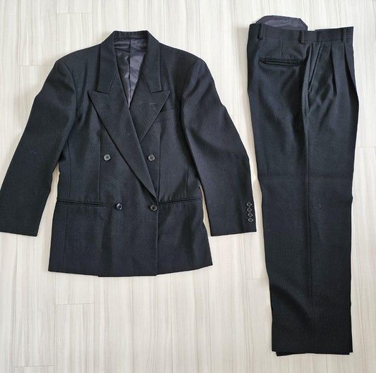 Yves Saint Laurent pour homme suit set up