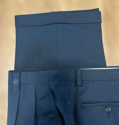 Good Condition GIVENCHY Double Suit Setup Navy
