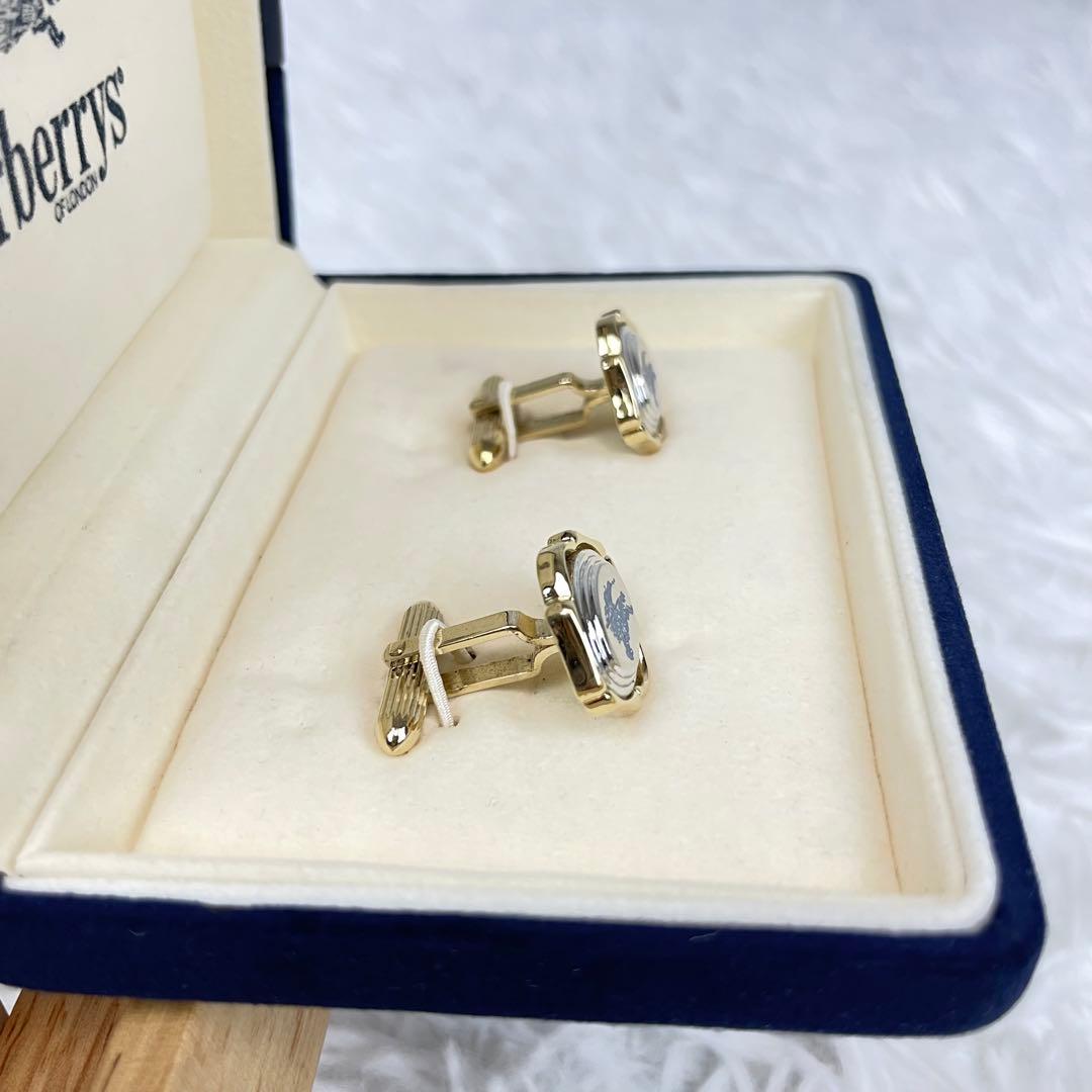 Burberrys✨Burberry✨Cufflinks✨Cufflinks✨Knight logo✨Gold✨With box