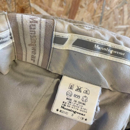 AE7977 Munsing wear slacks pants beige men's