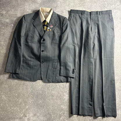 Setup double suit coming of age ceremony entrance ceremony pins vintage no.132