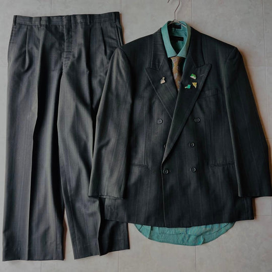 Superb ✨ Double suit luxurious 5 piece set Giorgio Armani tie pins dark green