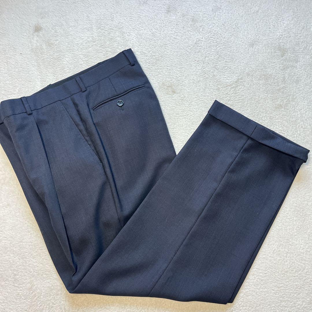Very good condition Armani Collezoni navy unlined suit 44 S-M size