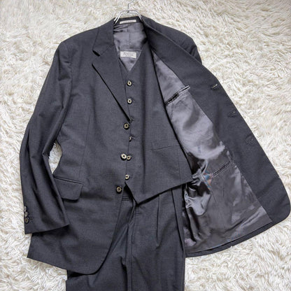 Italian Carlo Pignatelli three-piece suit setup 90's vintage
