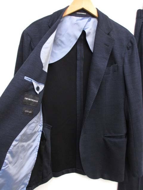 []Good condition Emporio Armani CITY LINE jersey material single suit