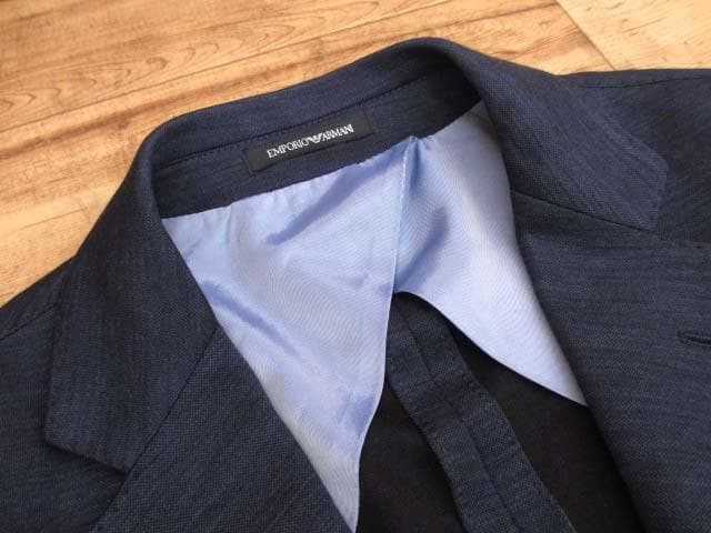 []Good condition Emporio Armani CITY LINE jersey material single suit