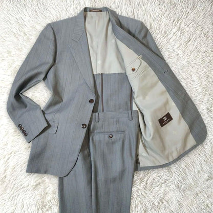 Givenchy Setup Suit Gray Tortoiseshell Button Unlined Top and Bottom Single
