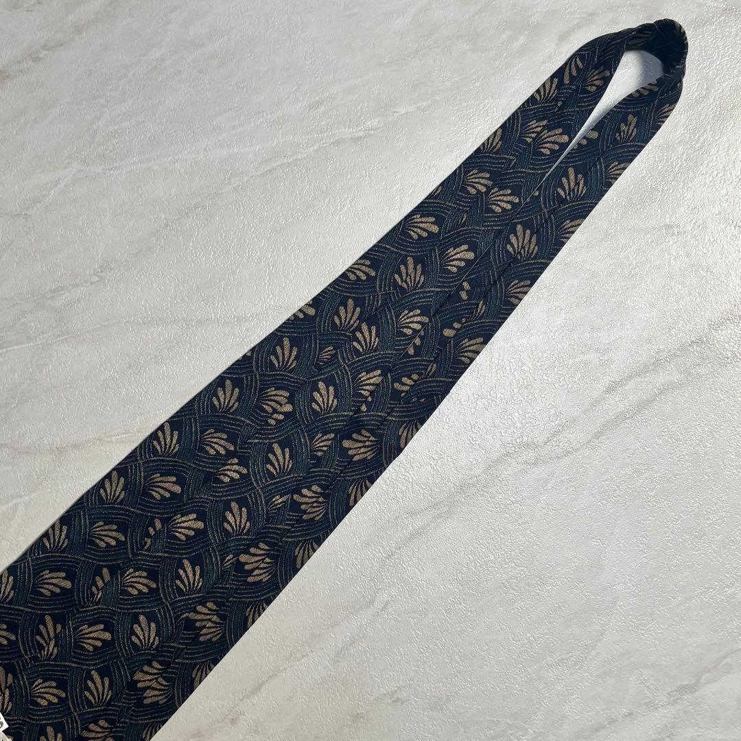 Giorgio Armani Tie Silk Navy Plant Pattern Made in Italy