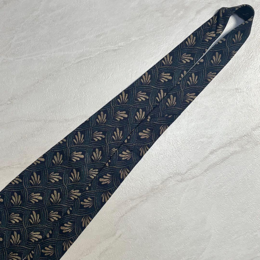 Giorgio Armani Tie Silk Navy Plant Pattern Made in Italy