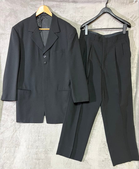 Men's black formal suit setup 90s vintage