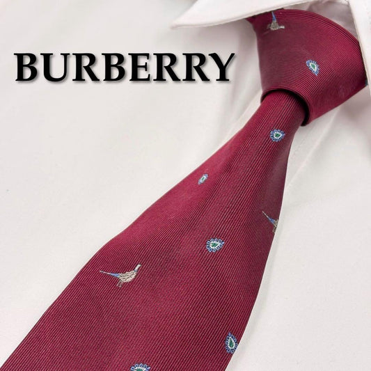 Good condition Burberry tie fine pattern red high brand simple