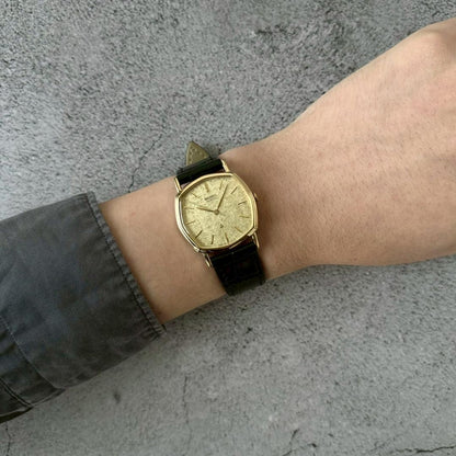 SEIKO Quartz Gold Dial Elegant Classic Watch Good Condition Men's Seiko