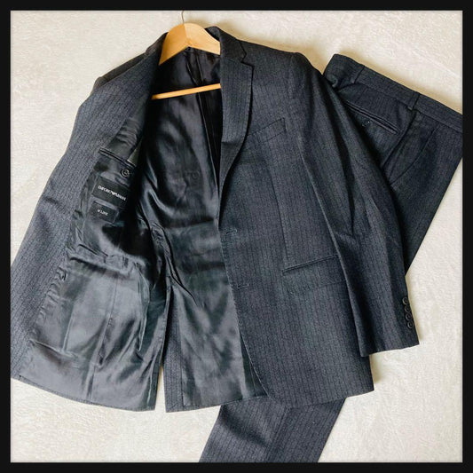 272 [Extremely good condition/current] Emporio Armani finest silk blend suit 44