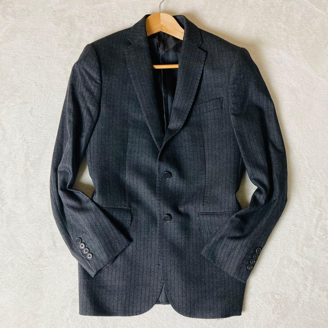 272 [Extremely good condition/current] Emporio Armani finest silk blend suit 44