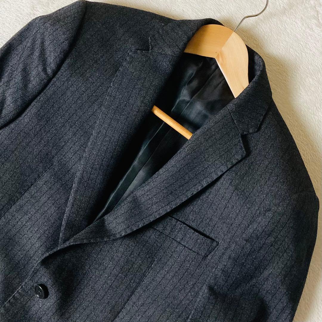 272 [Extremely good condition/current] Emporio Armani finest silk blend suit 44