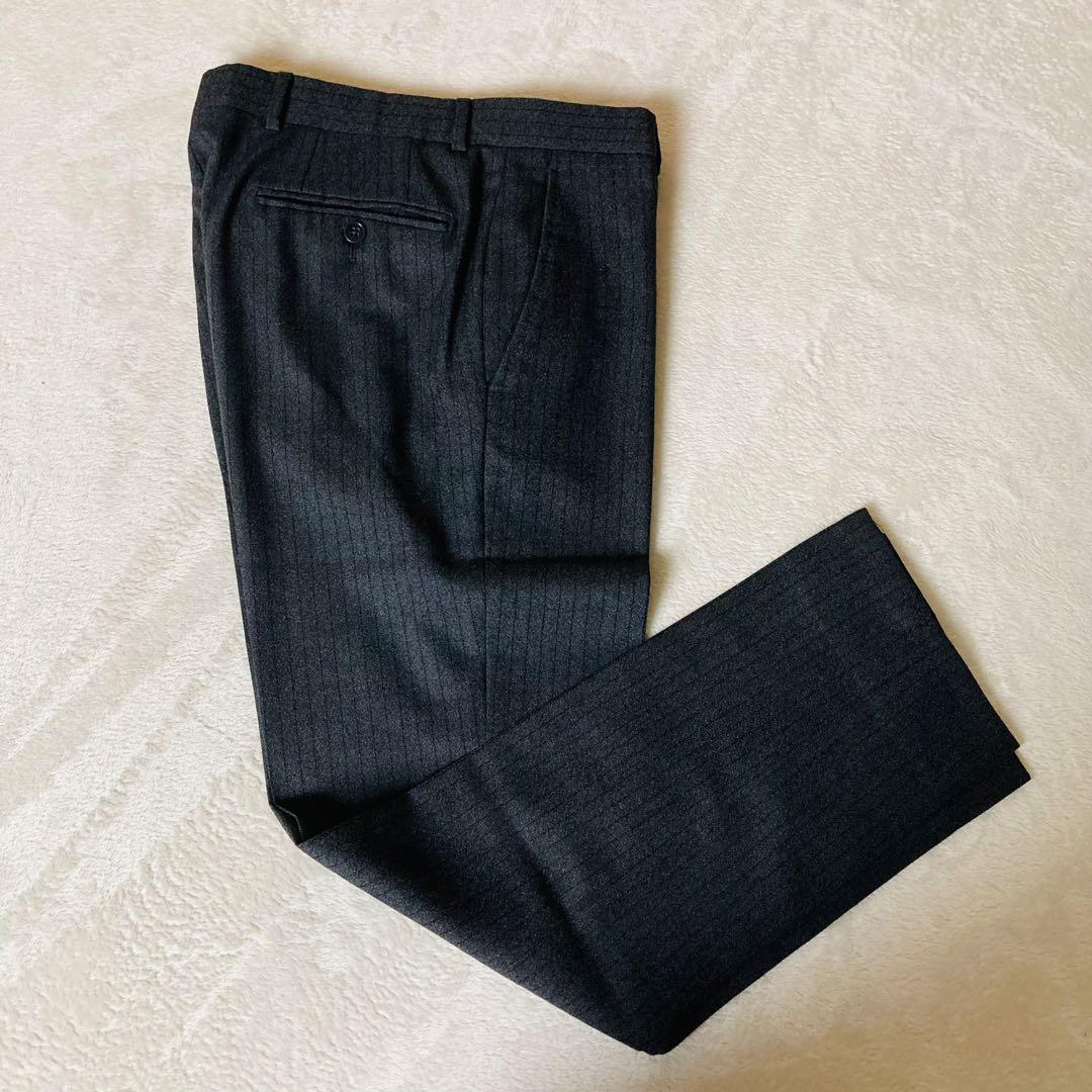 272 [Extremely good condition/current] Emporio Armani finest silk blend suit 44