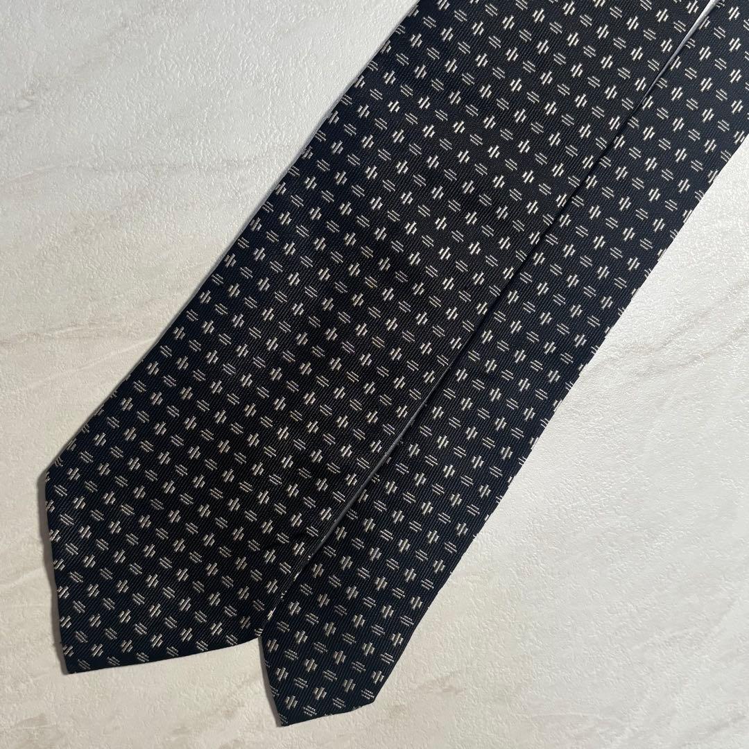 Giorgio Armani Tie Silk Black Geometric Pattern Made in Italy