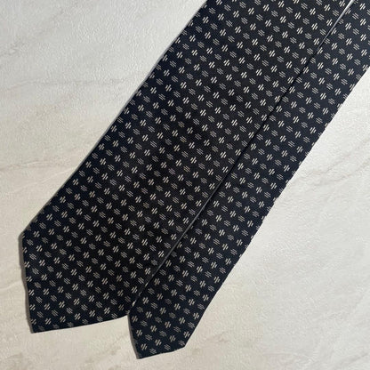 Giorgio Armani Tie Silk Black Geometric Pattern Made in Italy